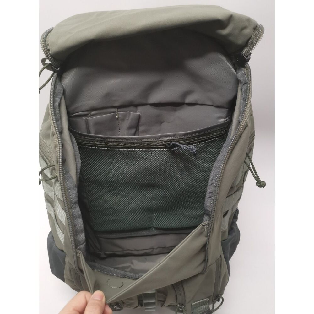 Pre-owned Mystery Ranch 2Day Assault Pack Backpack - Picture 8 of 8